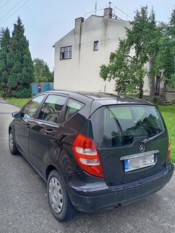 Mercedes A - 4