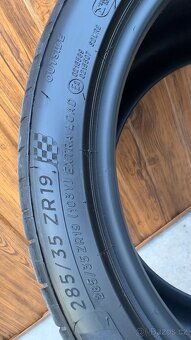 Michelin Pilot Sport 4 S 285/35 R19 103Y - 4