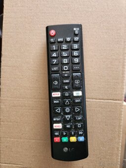 LG 55" 4K UHD - 4