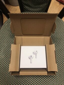 Apple Airpods Pro 3 - 4