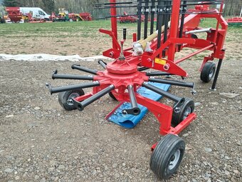 Metal-Technik shrnovač píce 3,6m a 4,2m - 4