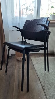 Plastové pohodlné židle (kancelářské) - 4