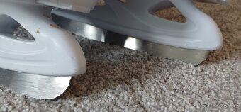 Dívčí brusle 1 - 4