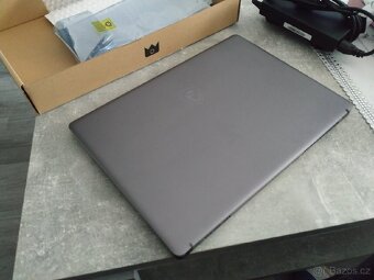 MSI Creator Z16 A11UET (MS-1571) - 4