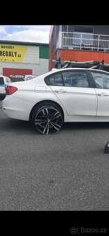 Střešní příčníky na BMW F30 - 4