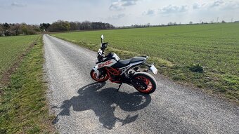 KTM DUKE 390 - 4