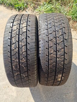 Prodam pneu 215/65/16C - 4