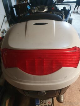 Piaggio x9 - 4