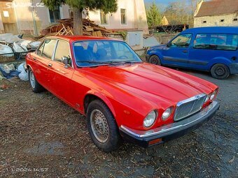 Jaguar XJ6 - 4