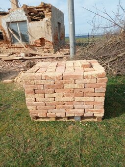 Prodám staré cihly - 4