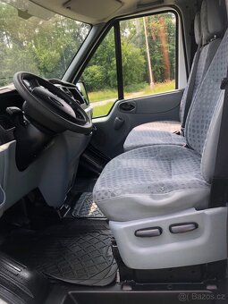 Prodám ford transit 2011 koupeno v ČR. - 4