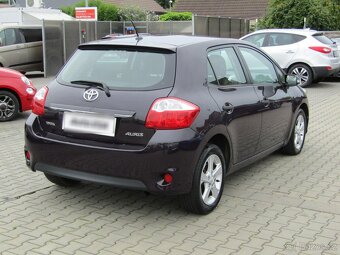 Toyota Auris 1.6 VVT- i , 97 kW benzín, 2011 - 4
