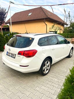 Opel Astra 1.4 Turbo 103 kW - 4