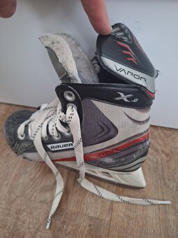 ⛸️ Brusle Bauer vel. 32 – pro drsňáky i romantiky na ledu - 4