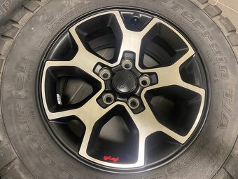 ORIGINAL ALU KOLA JEEP WRANGLER 255/75/17 - 4