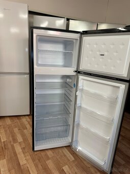 Lednice s mrazákem Amica (206) - 4