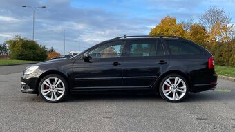 ŠKODA OCTAVIA 2.0TDI RS 125kW DSG COLUMBUS - 4