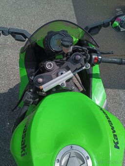 Kawasaki Ninja zx 10 r - 4