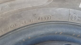 prodam letni sadu na vw t6 pneu 215 65 16C
 - 4