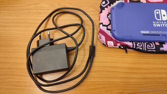 Nintendo Switch Lite - 4