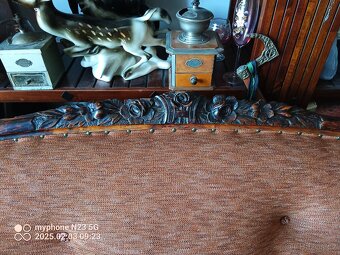 Starožitny nábytek stoly, sofa sedačka+kreslo - 4