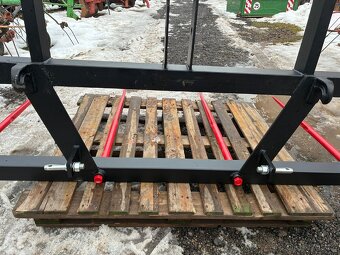 Vidle na balíky sena - 4