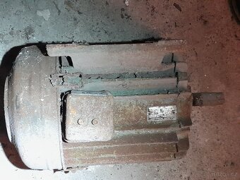 2 elektromotory - 4
