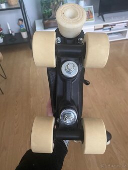 Dívčí kolečkové brusle - 4