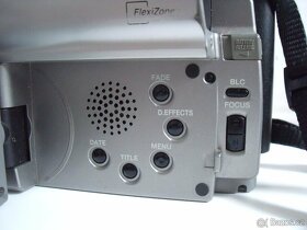 Videokamera Canon V420 + příslušenství - 4