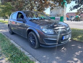 Opel Astra H 1,4 16V, BOURANÉ - náhradní díly - 4