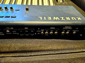 Kurzweil PC3 LE8 stage piano ,klávesy s originálním kufrem - 4