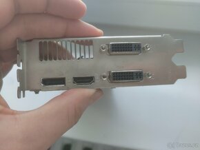 Radeon HD6750 grafika - 4
