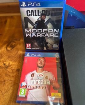 Playstation 4 PRO 1TB - 4