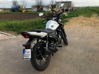 Yamaha YS125 - 4
