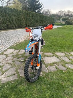 Ktm - 4
