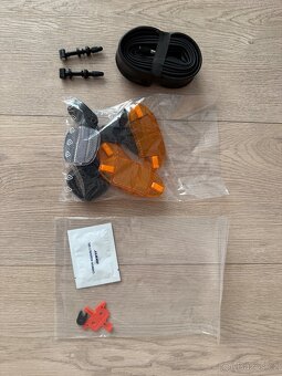 Prodám karbonový GRAVEL GIANT REVOLT ADVANCED 3 - 4