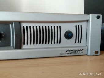 Zesilovač Berhinger EPX 2000 - 4