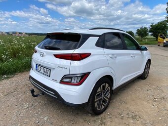 Hyundai Kona Electric 2022 v záruce, 1.majitel, tažné, DPH - 4