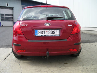 K I A CEED 1.4-16V 80KW RV-2009-KOUPENO V ČR- - 4