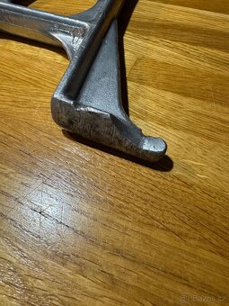 Jawa 250 kývačka kolena a stojan - 4