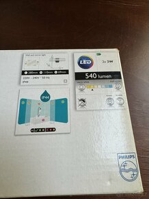 Philips Koupelnové nástěnné LED svítidlo - 4