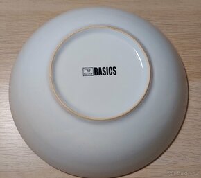 Bílý hluboký smaltovaný talíř F&F home Basic - 4