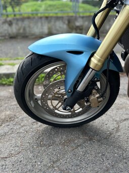 Pronájem motorky Honda Hornet 600 - 4