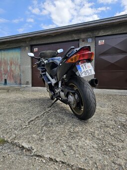 Honda VFR800 FI - 4