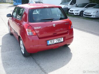 Suzuki Swift 1.3 i - 4