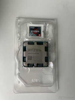 AMD Ryzen 5 7600 - 4
