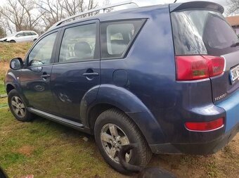 Peugeot 4007 - 4