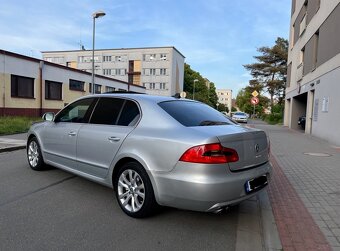 Prodám Škoda superb 2 125kw dsg rv2010 - 4