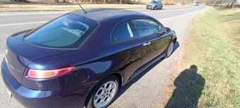 Prodám Alfa Romeo GT 1.9jtd - 4