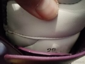 Prodám dětské mini přeskáče 27 a 28 US9 a 10 - 4